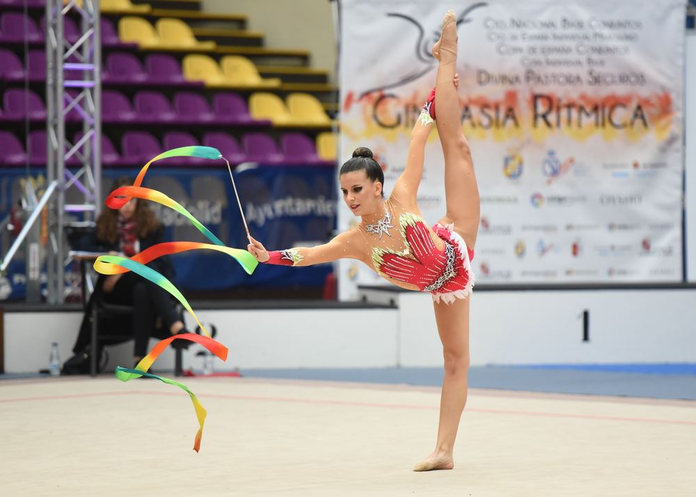 Mercedes con cinta en competición